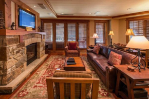 Catamount Lodge 214 by East West Hospitality